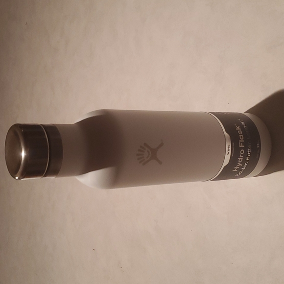Hydro Flask Other - NEW  HYDRO FLASK  WINE  BOTTLE  250 ml_/25 oz